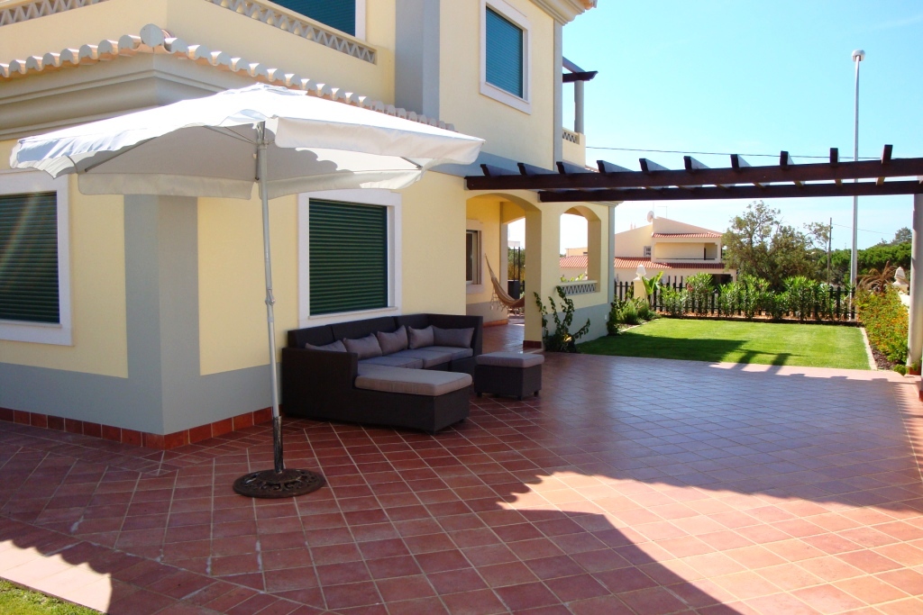 V2 Figueiral Almancil, Algarve, Portugal Houses Long Term Ref